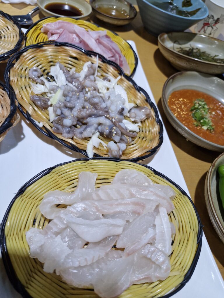 [부산 기장 맛집] 시원한 오션뷰와 싱싱한 해산물의 완벽한 조화! 송정해녀집 기장 오시리아점 솔직 방문 후기
