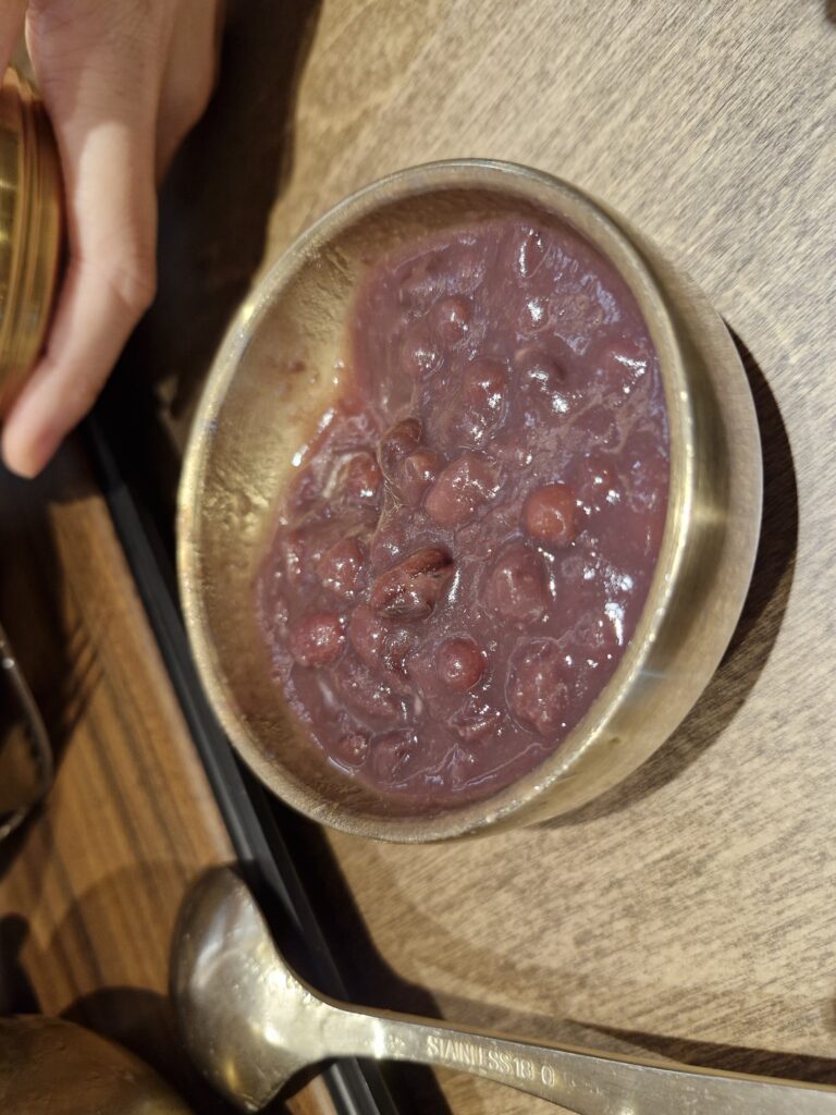 부산역 맛집 3대째 내려오는 50년 전통! 마루팥빙수단팥죽 본점 내돈내산 솔직 후기 (ft. 떡볶이 조합)