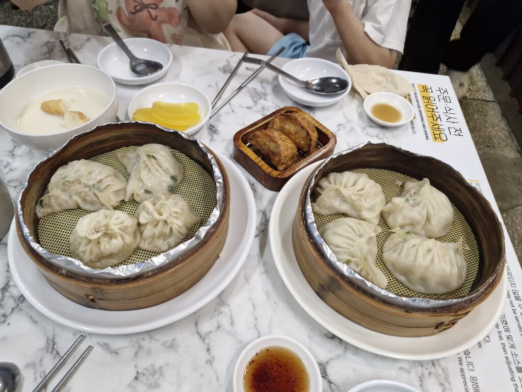 [부산역 맛집] 육즙 가득 수제 만두! 부산역 신발원 내돈내산 방문 후기